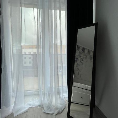Trzy Pokoje Mieszkanie W Nowej Dzielnicy Wroclawia Breslávia Exterior foto